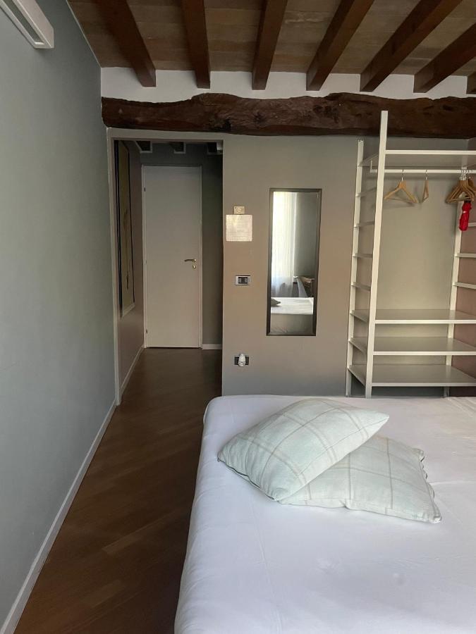 Le Camere Di Bsuites Affittacamere Parma Eksteriør billede