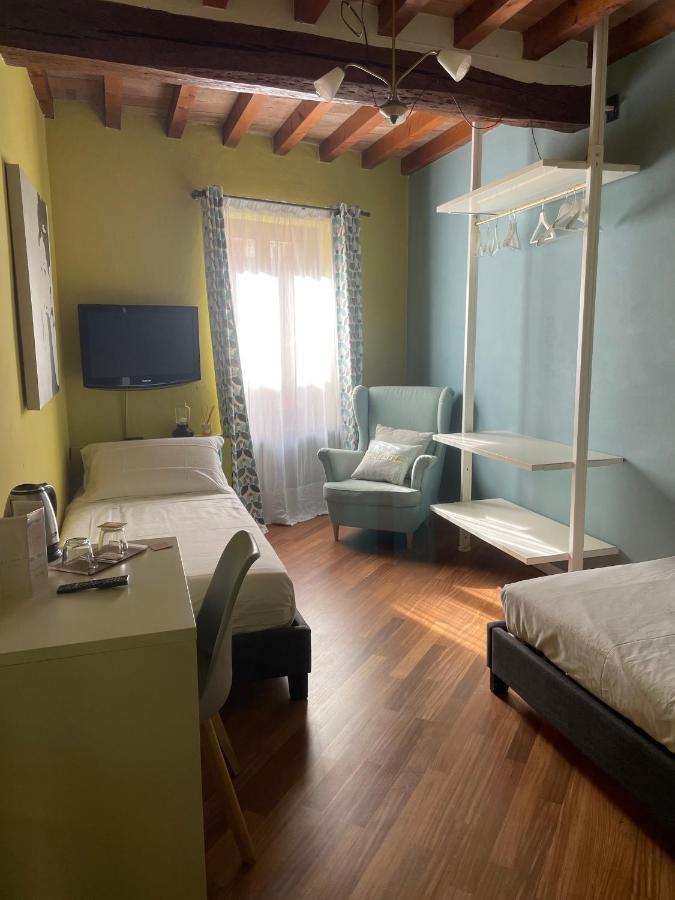 Le Camere Di Bsuites Affittacamere Parma Eksteriør billede