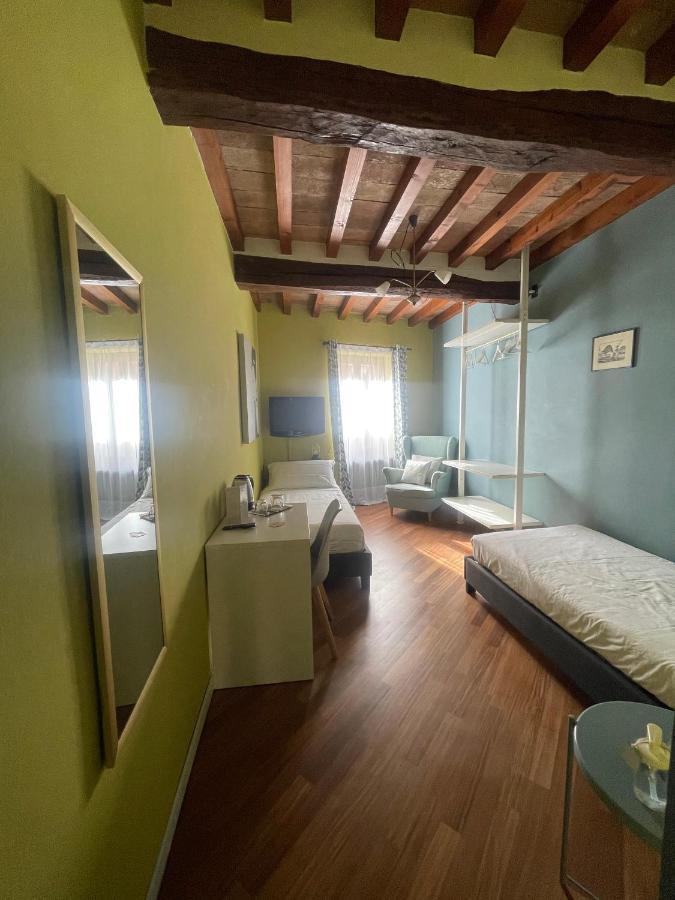Le Camere Di Bsuites Affittacamere Parma Eksteriør billede