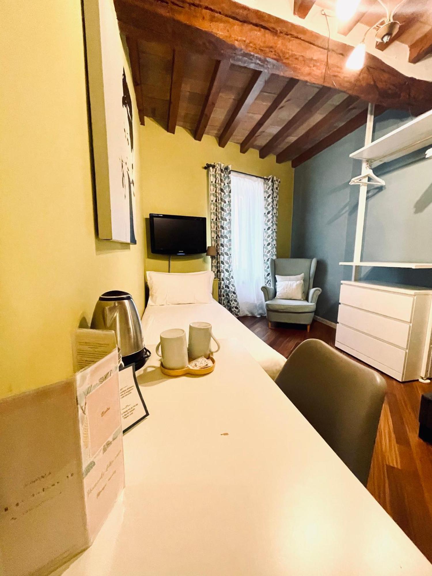 Le Camere Di Bsuites Affittacamere Parma Eksteriør billede